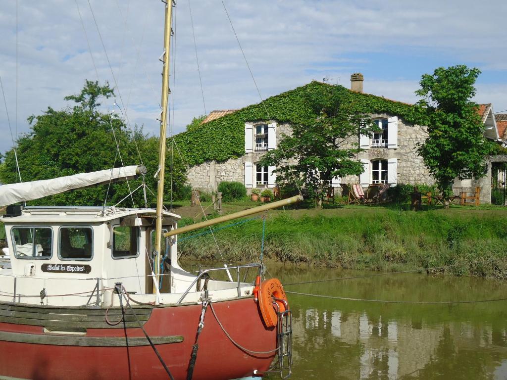 Villa Domaine Des Pres De Joussac - Protocole Sanitaire Strict Jau-Dignac-et-Loirac Zimmer foto